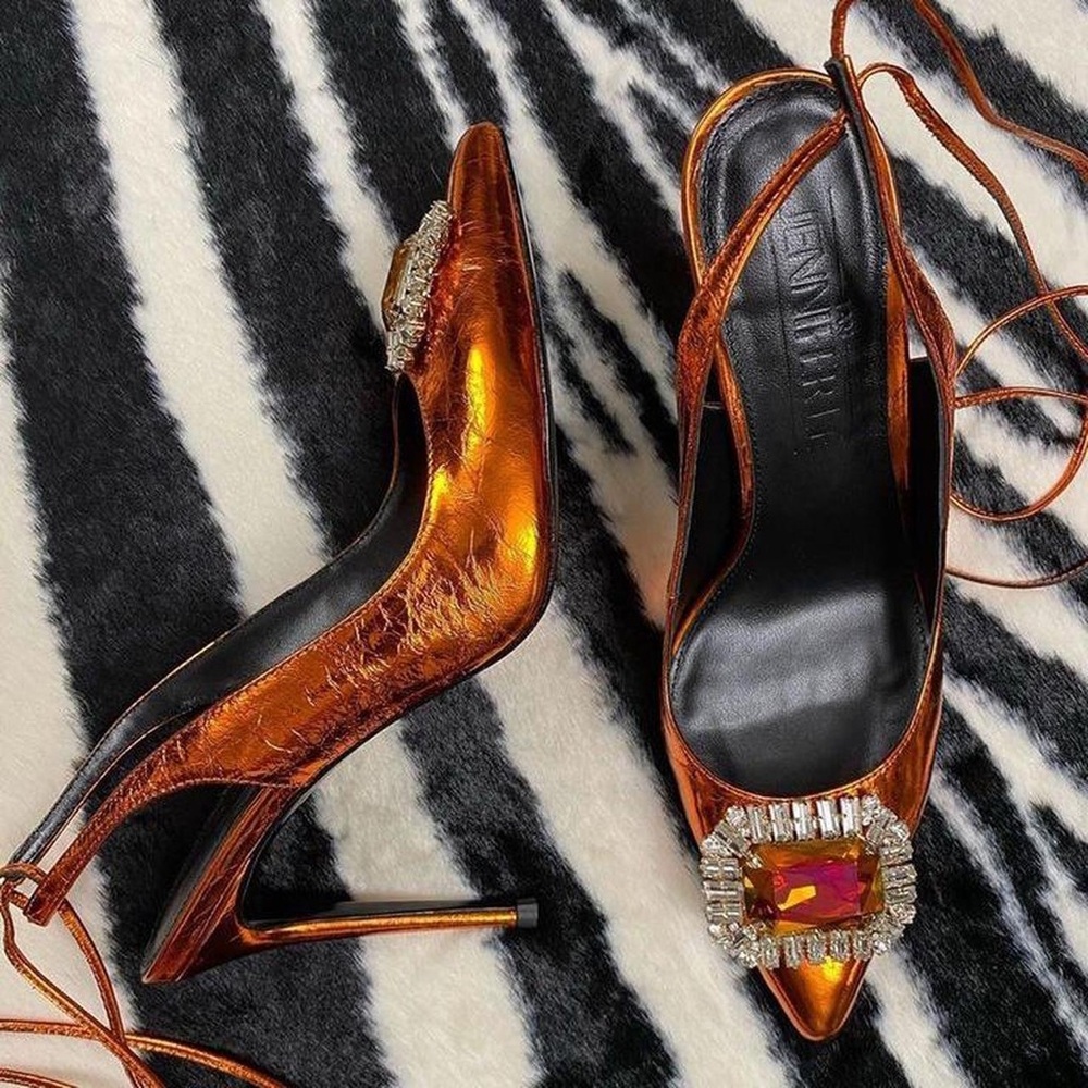 IAMJENNIFERLE cairo pump (amber)